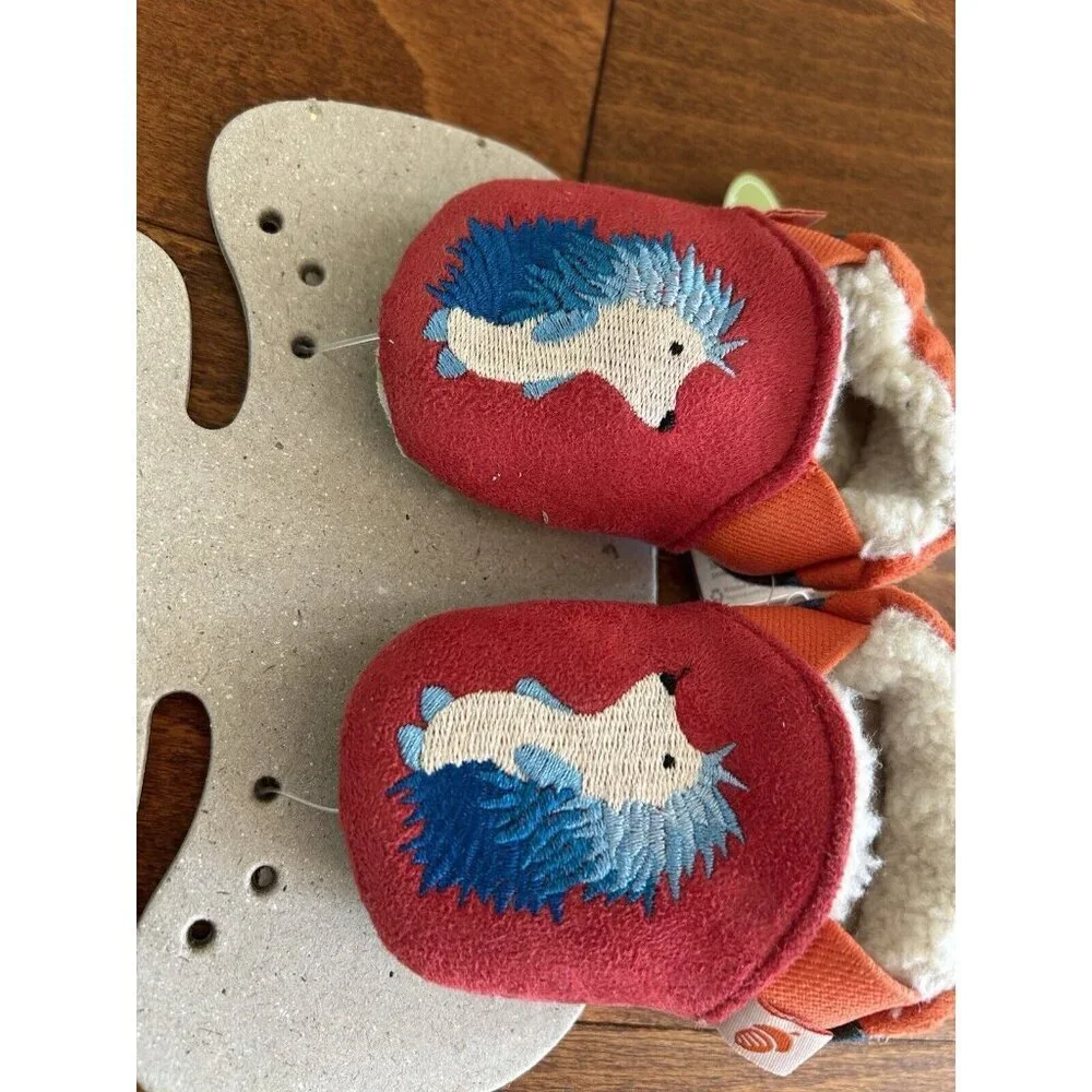 Acorn Baby Tots Hedgehog Baby Slippers Green Fur lined‎ NEW 6-12 Months